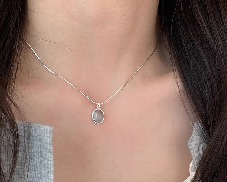 White Moonlight Group