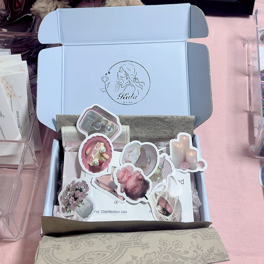 Mini Mystery box (blind box including 4 items)